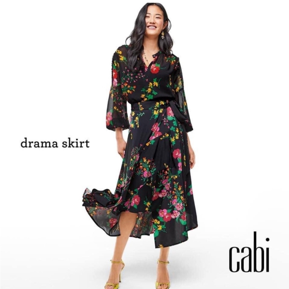 Cabi “Sophia” Black Floral Asymmetrical Wrap Drama Skirt Size M Style 5700